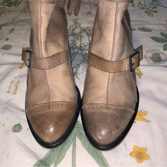 Free People Kiltie Tan Circle Back Heel Booties 7.5 - Picture 7 of 12